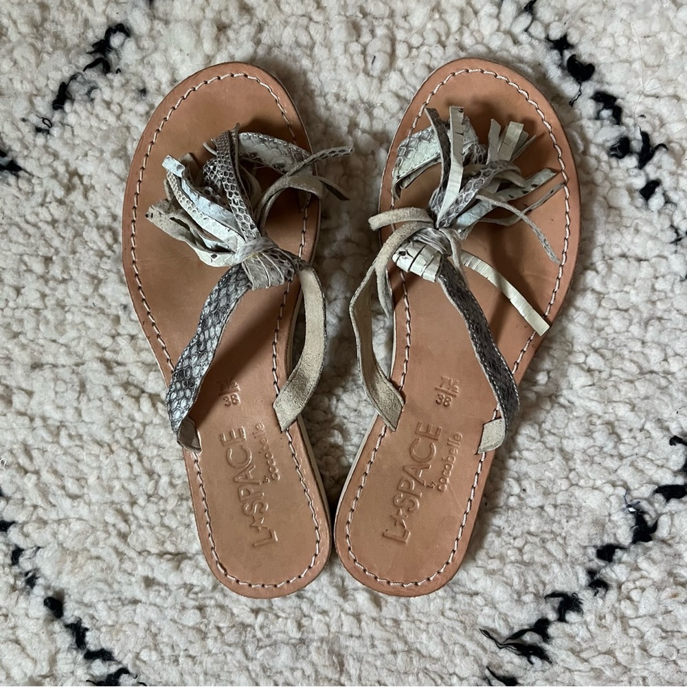 L*Space x Cocobelle pompom sandal, 7.5